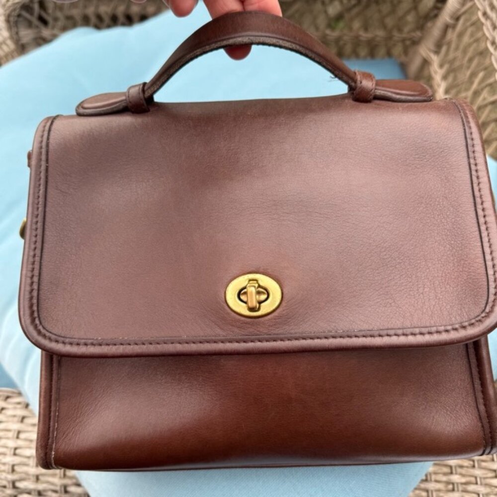 Auth Coach Mahogany Brown Court 9870 Leather Crossbody Bag